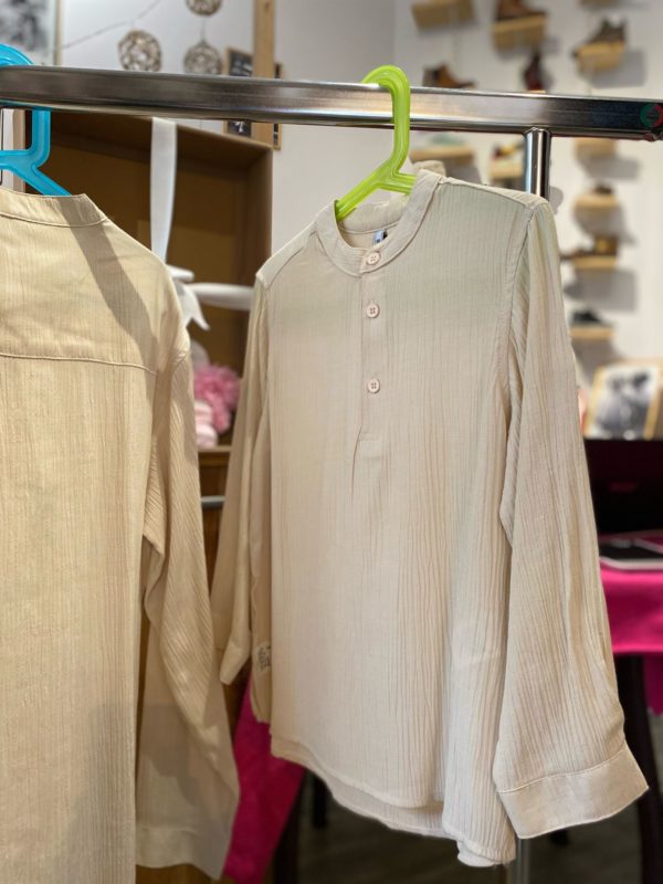 Chemise/blouse beige col rond